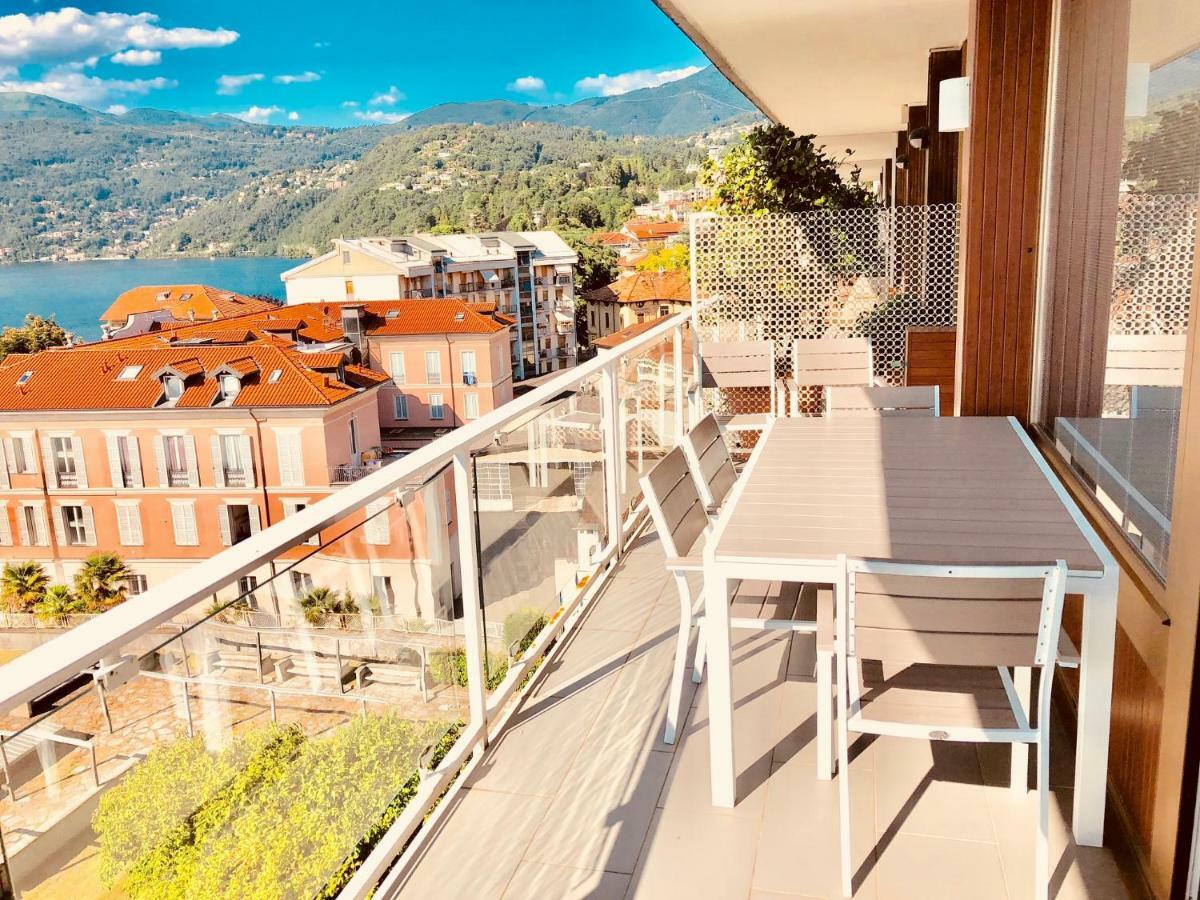 Attico Palazzo Di Vetro Apartment Luino Exterior photo